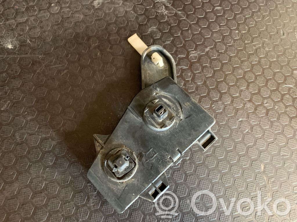 Lexus RX 330 - 350 - 400H Rear bumper mounting bracket 