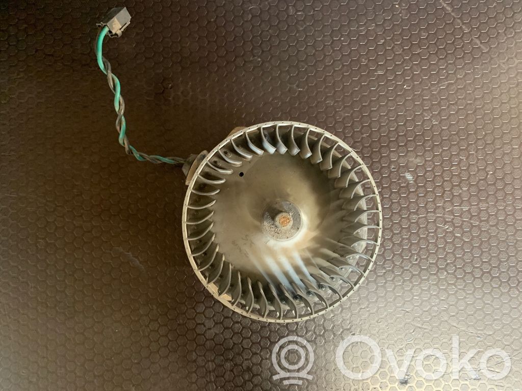 Chrysler Voyager Mazā radiatora ventilators 
