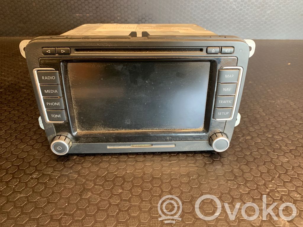 Volkswagen PASSAT CC Panel / Radioodtwarzacz CD/DVD/GPS 