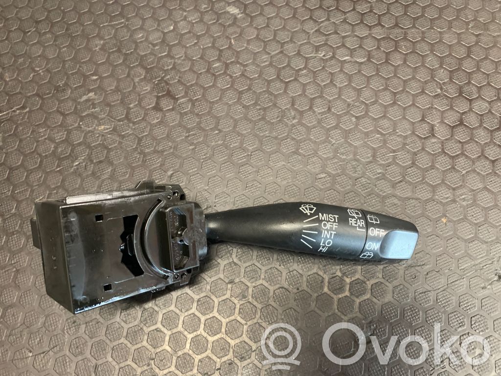 Honda CR-V Wiper control stalk 