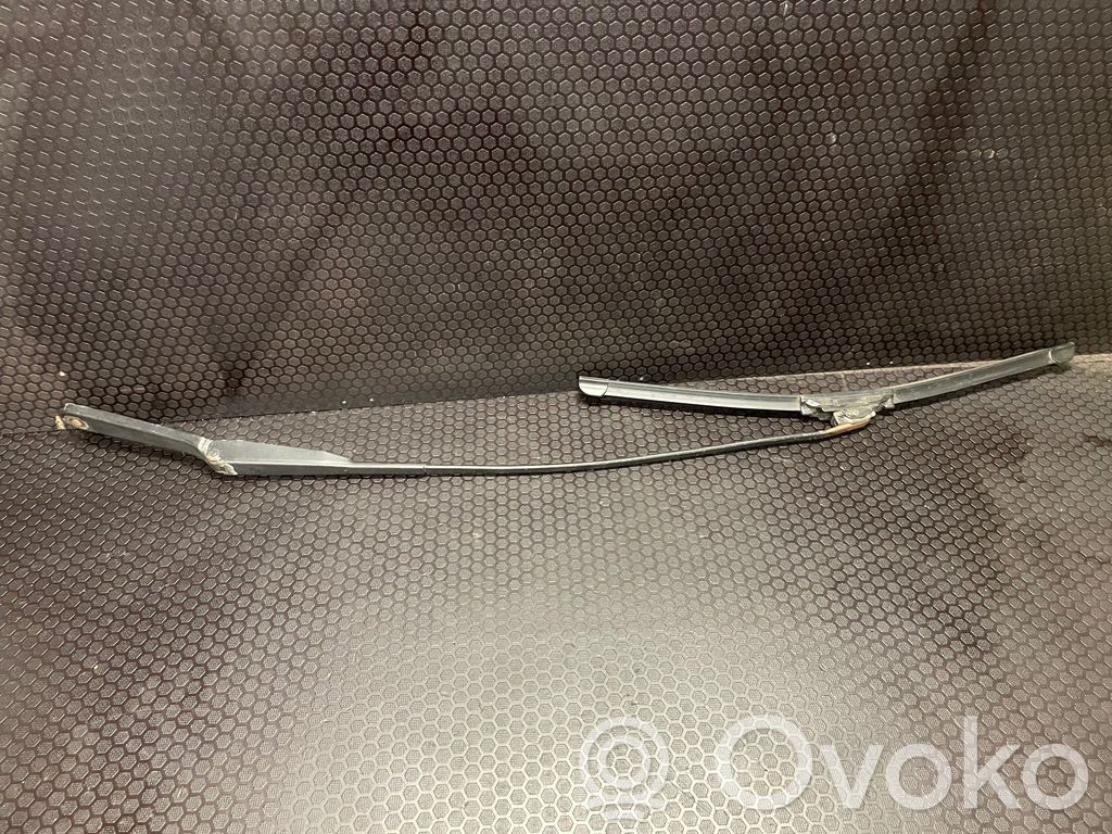 Opel Vivaro Wischerarm vorne 