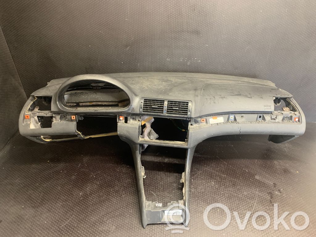 BMW 3 E46 Dashboard 