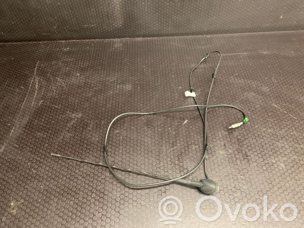 Suzuki Swift I Radio antena 