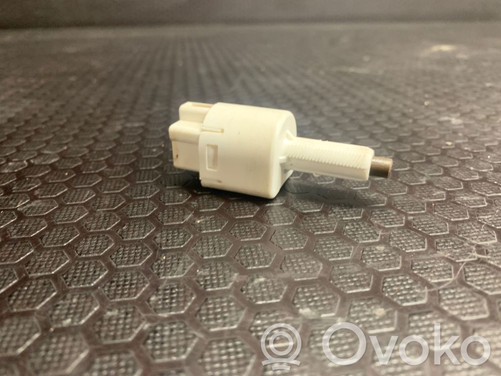 Suzuki Swift I Interruptor sensor del pedal de freno 