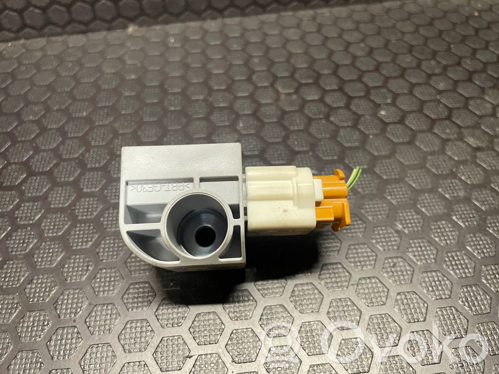 Suzuki Swift I Airbagsensor Crashsensor Drucksensor 