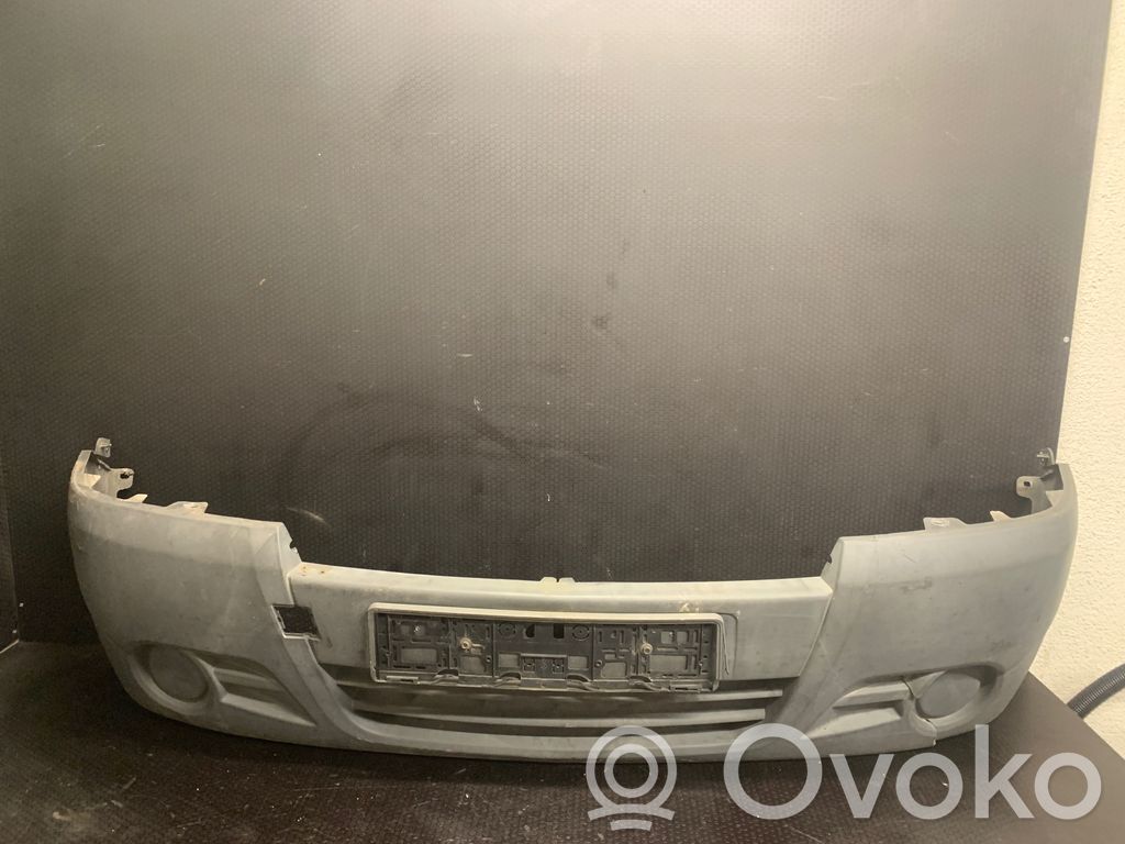 Opel Vivaro Priekinis bamperis 