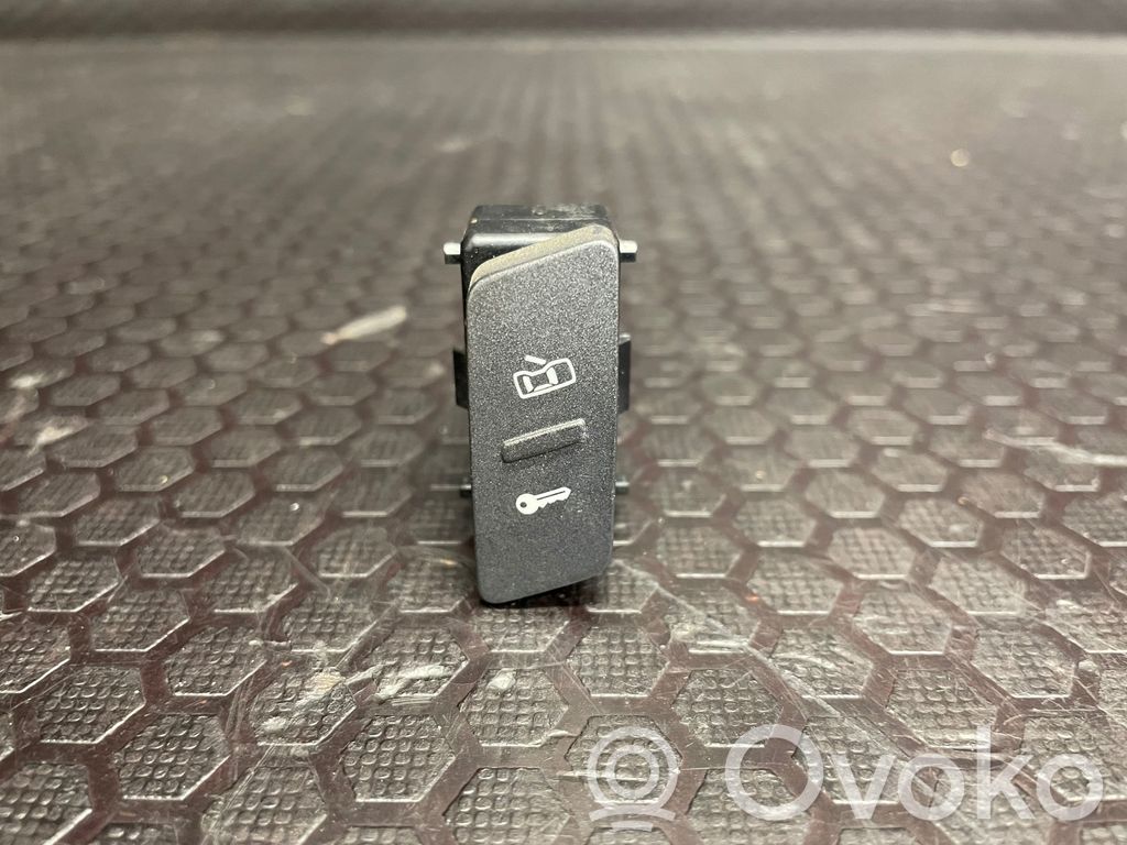 Volkswagen Phaeton Central locking switch button 