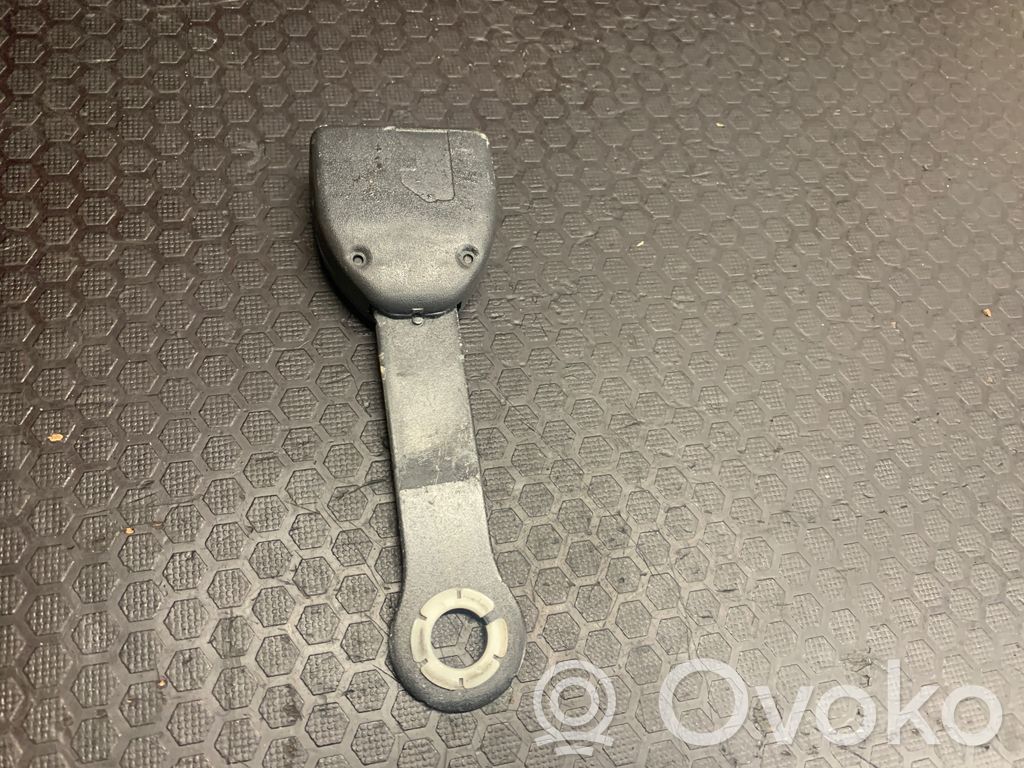 Toyota Corolla Verso AR10 Hebilla del cinturón de seguridad trasero 