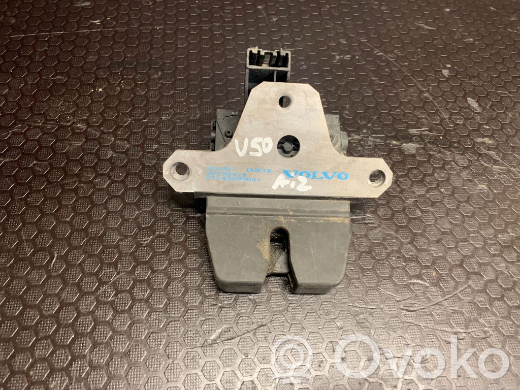 Volvo V50 Aizmugurējā pārsega slēdzene 