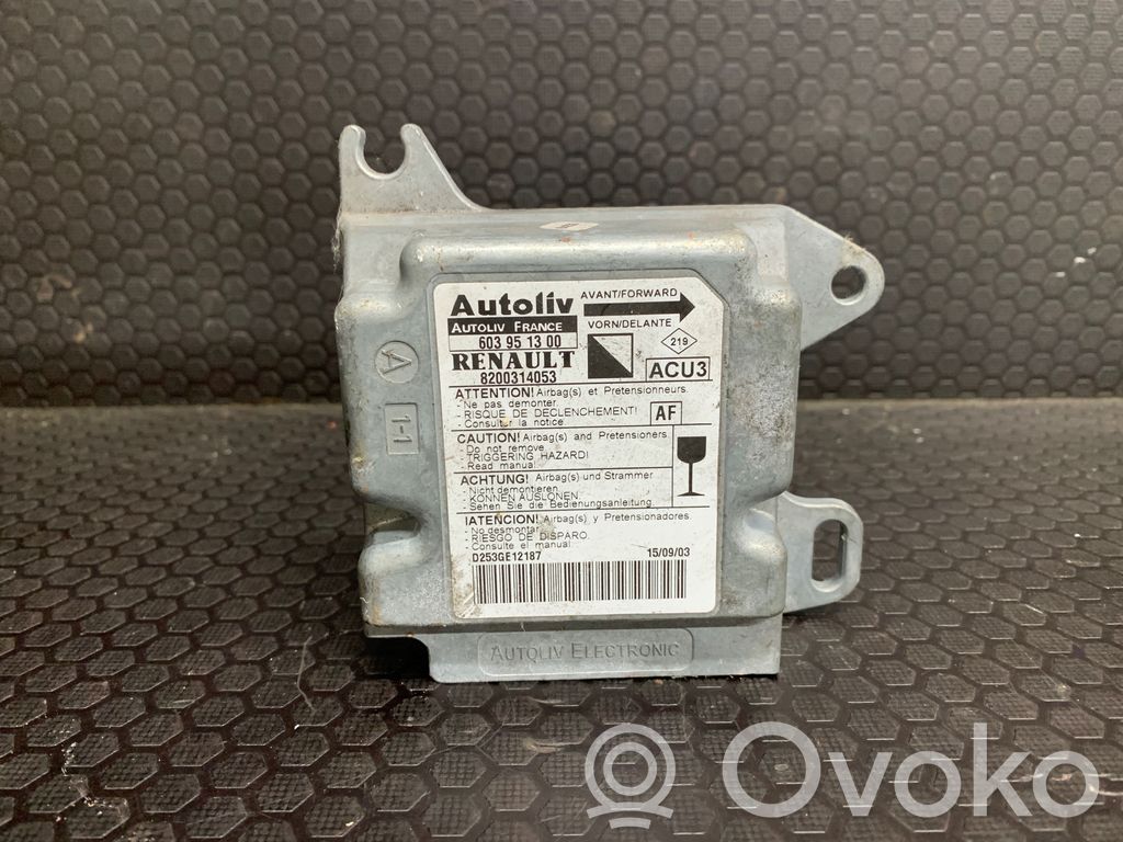 Renault Kangoo I Airbag control unit/module 