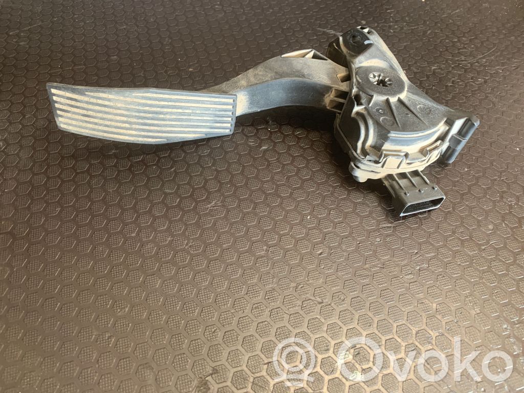 Opel Insignia A Akceleratoriaus pedalas 