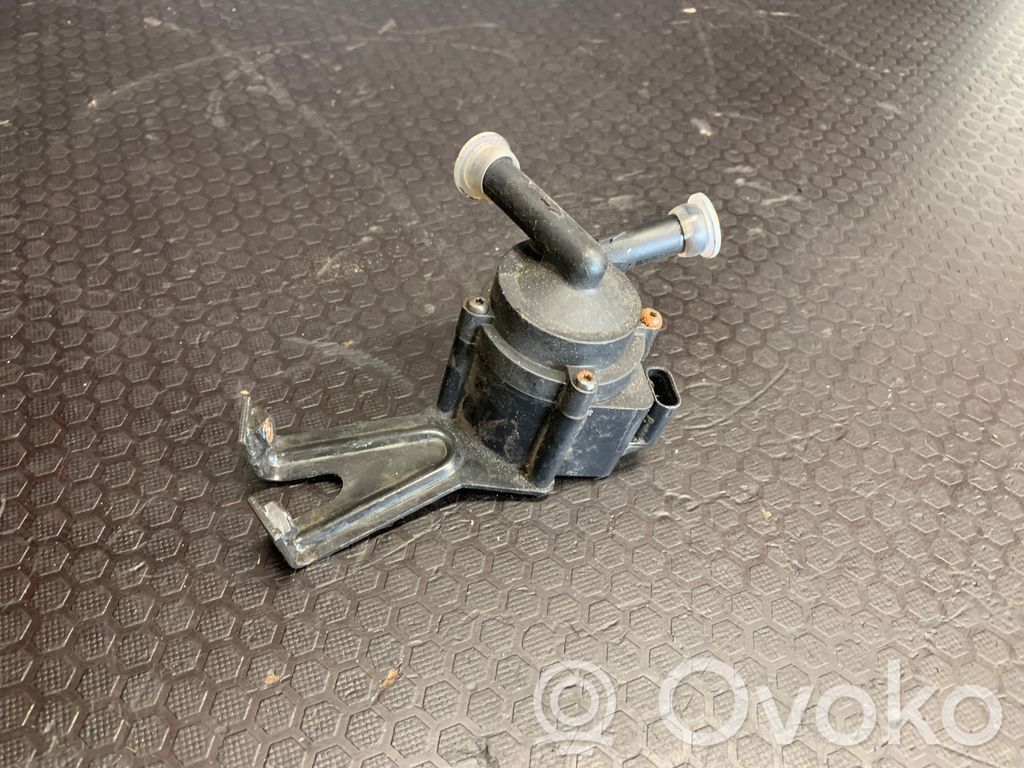 BMW 7 F01 F02 F03 F04 Cirkuliacinis el. siurbliukas 