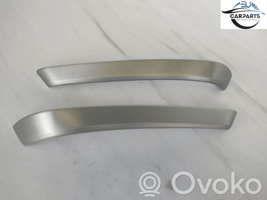 BMW 3 E90 E91 Moldura protectora del borde delantero 