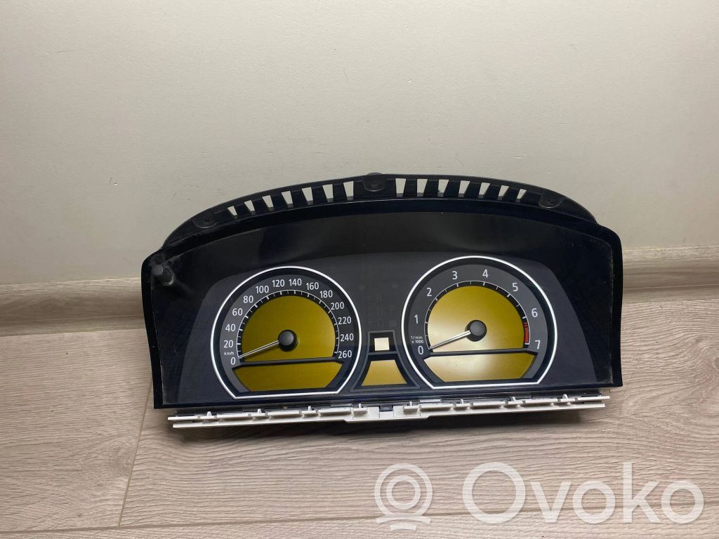 BMW 7 E65 E66 Nopeusmittari (mittaristo) 