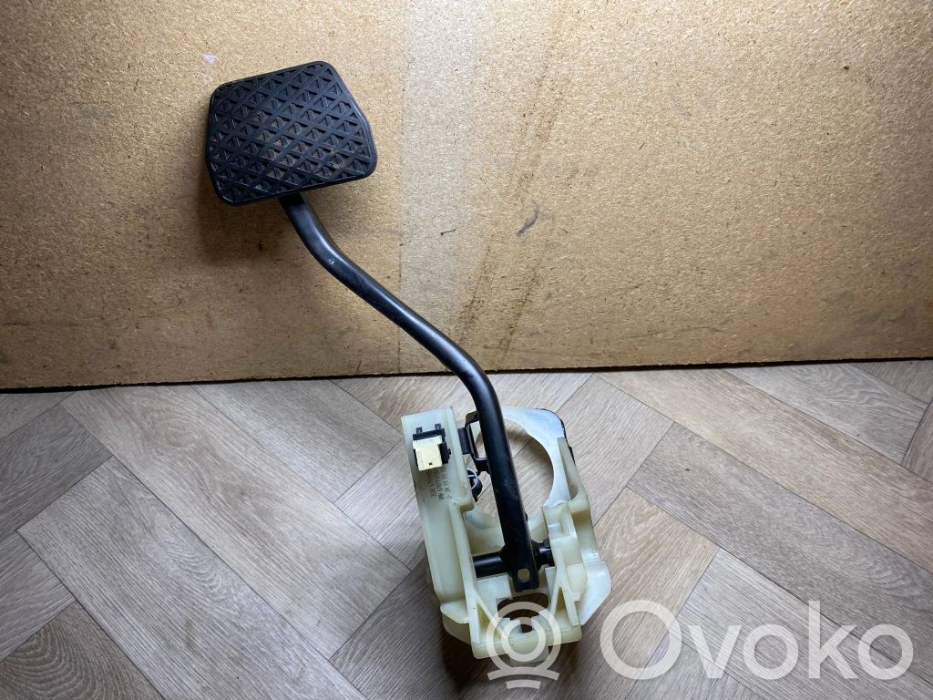 BMW 3 F30 F35 F31 Bremžu pedālis 