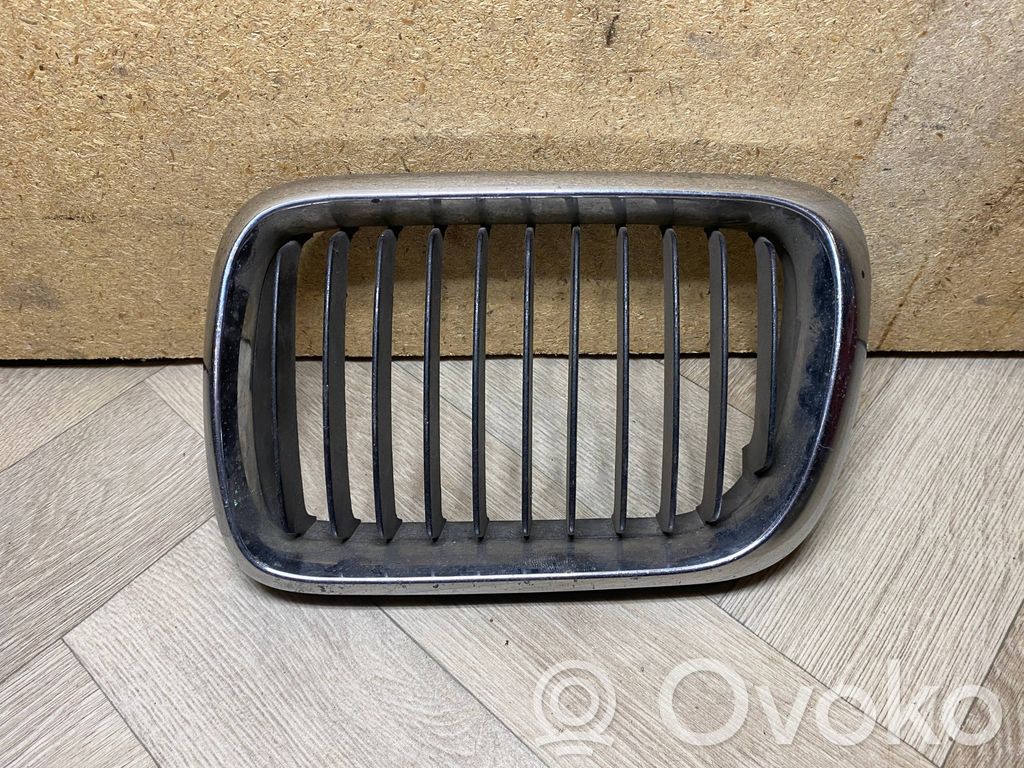 BMW 3 E36 Front bumper upper radiator grill 