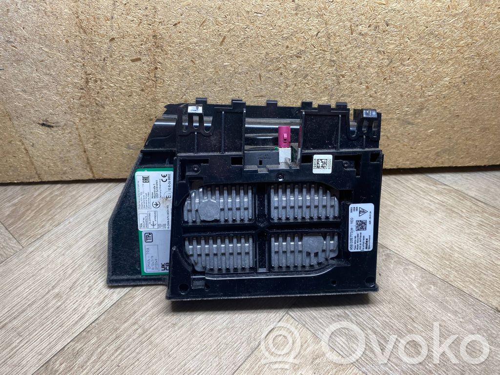 Porsche Macan (95C) Wireless charging module 