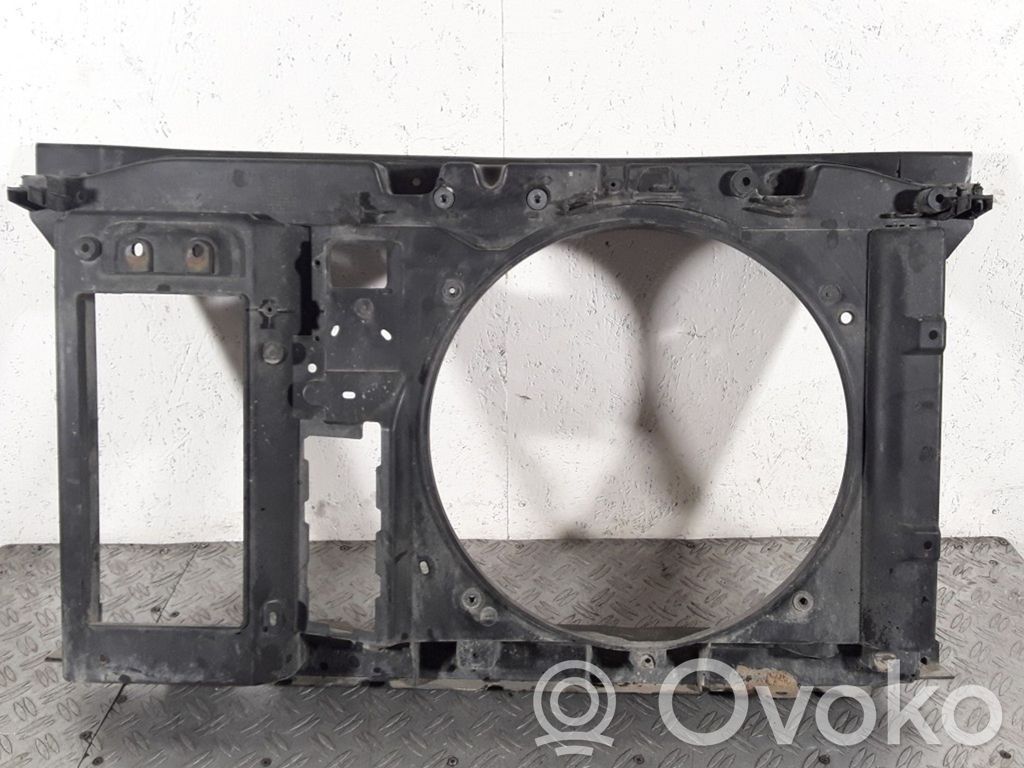 Radiatoru panelis