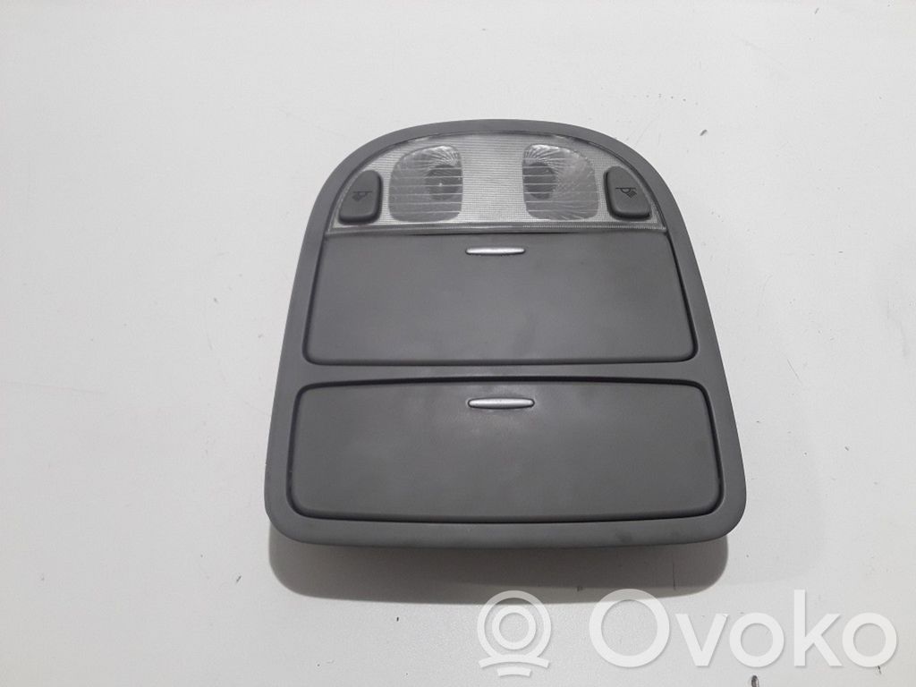 Hyundai Santa Fe Etuistuimen valo 