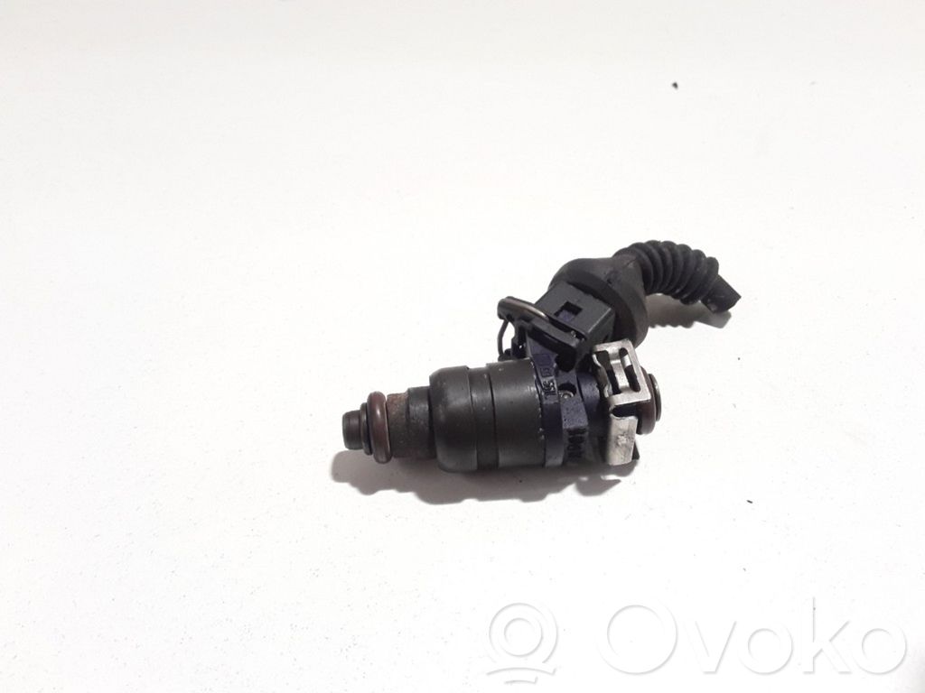 Audi A6 S6 C5 4B Inyector de combustible 