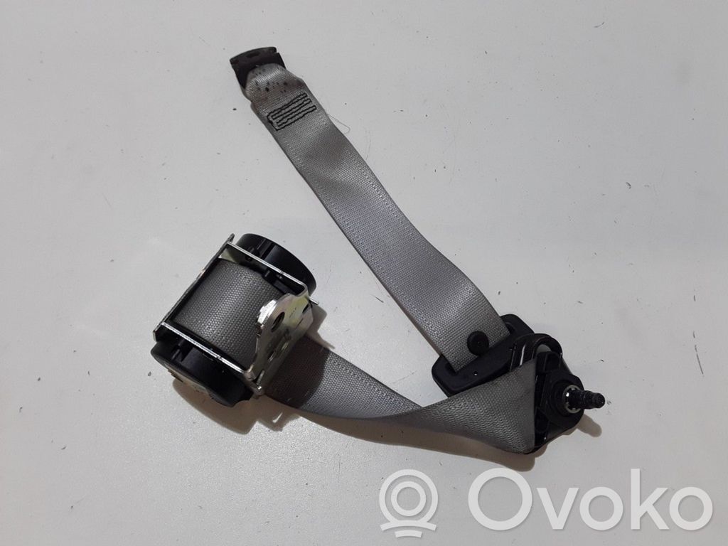 Opel Corsa D Cinturón trasero 