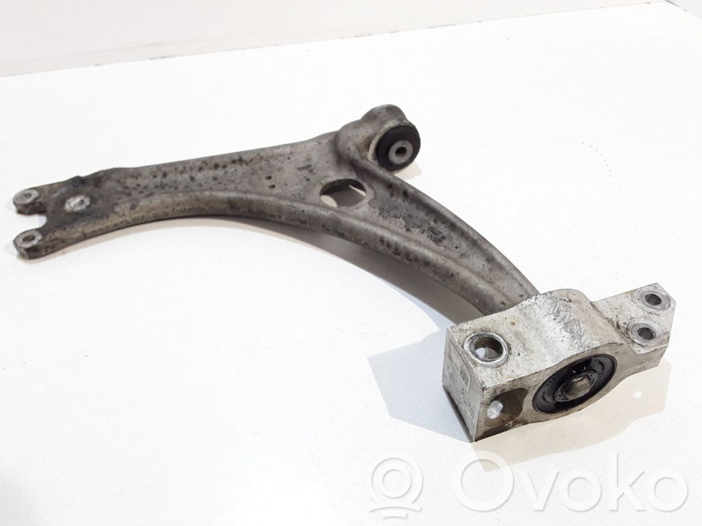 Audi Q3 8U Braccio di controllo sospensione anteriore inferiore/braccio oscillante 