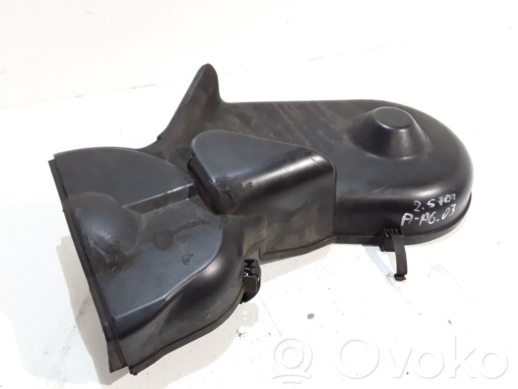 Autres pièces compartiment moteur   059109124G