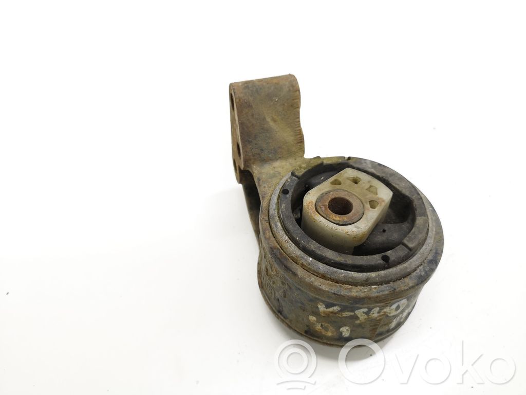 Engine mount bracket
