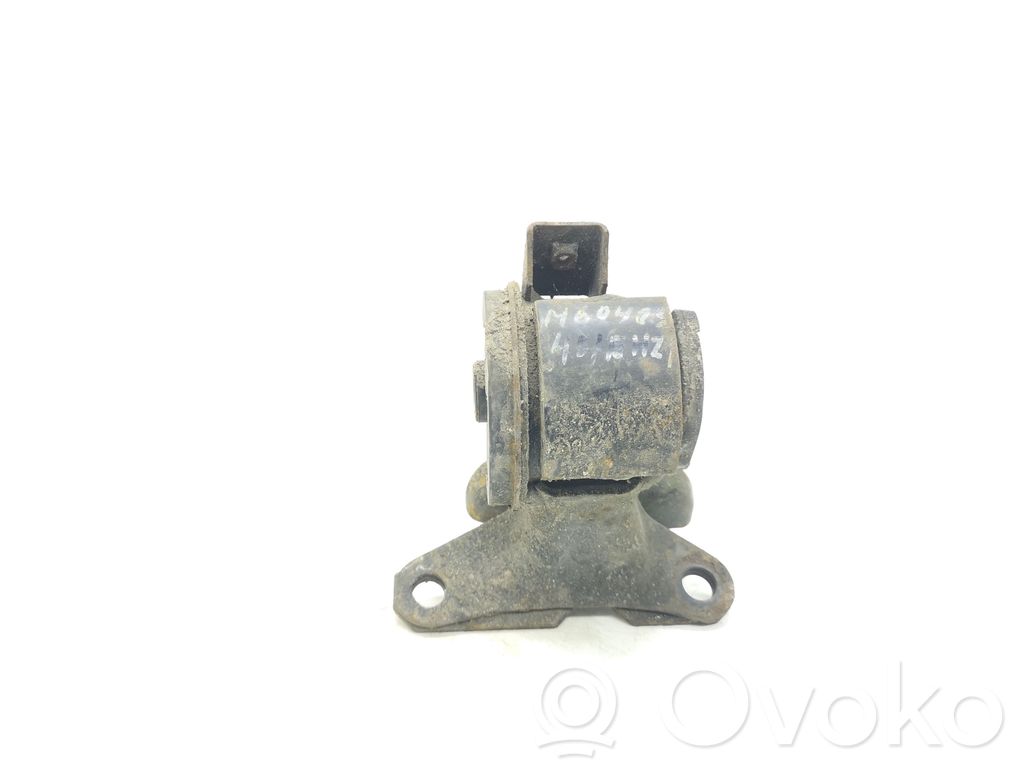 Engine mount bracket