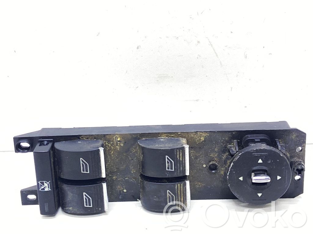 Ford Kuga II Electric window control switch 