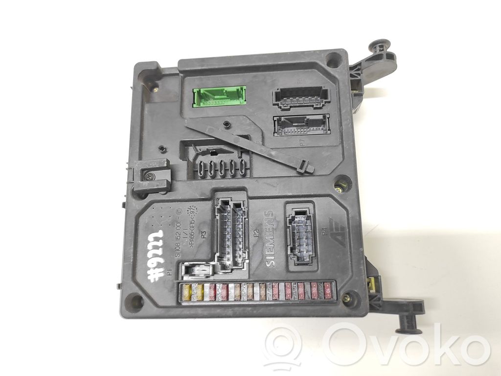 Ford Galaxy Fuse module 