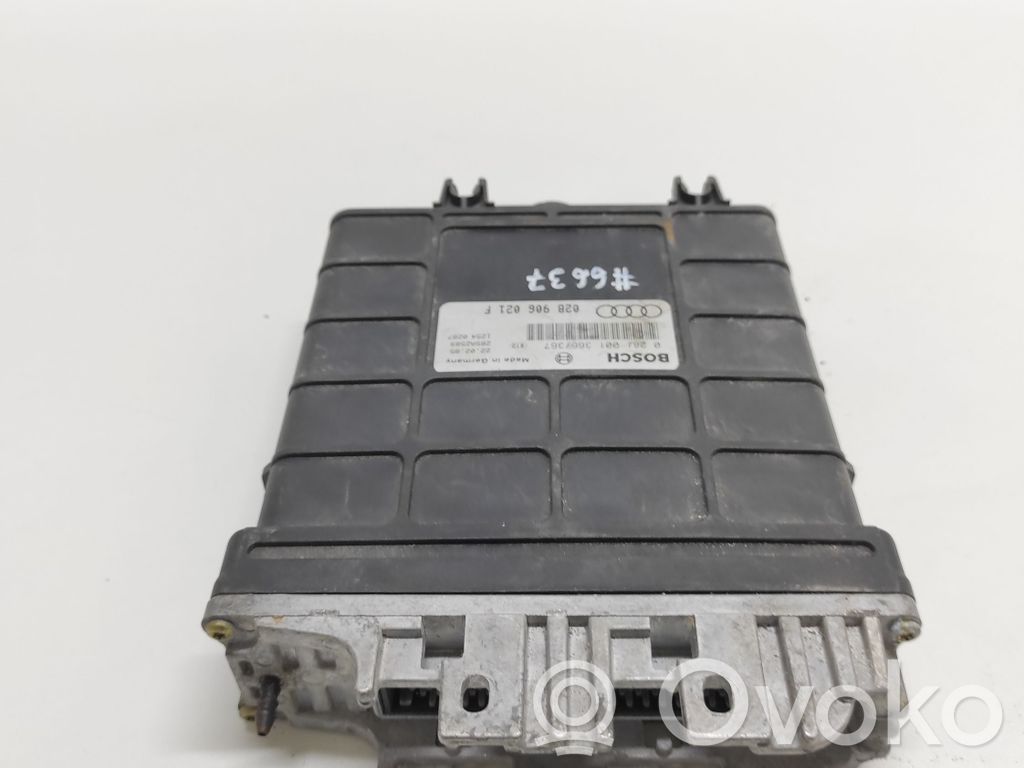 Audi A4 S4 B5 8D Variklio valdymo blokas 