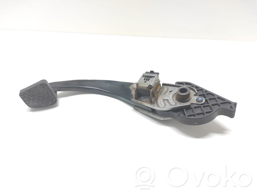 Opel Astra K Pedał hamulca 