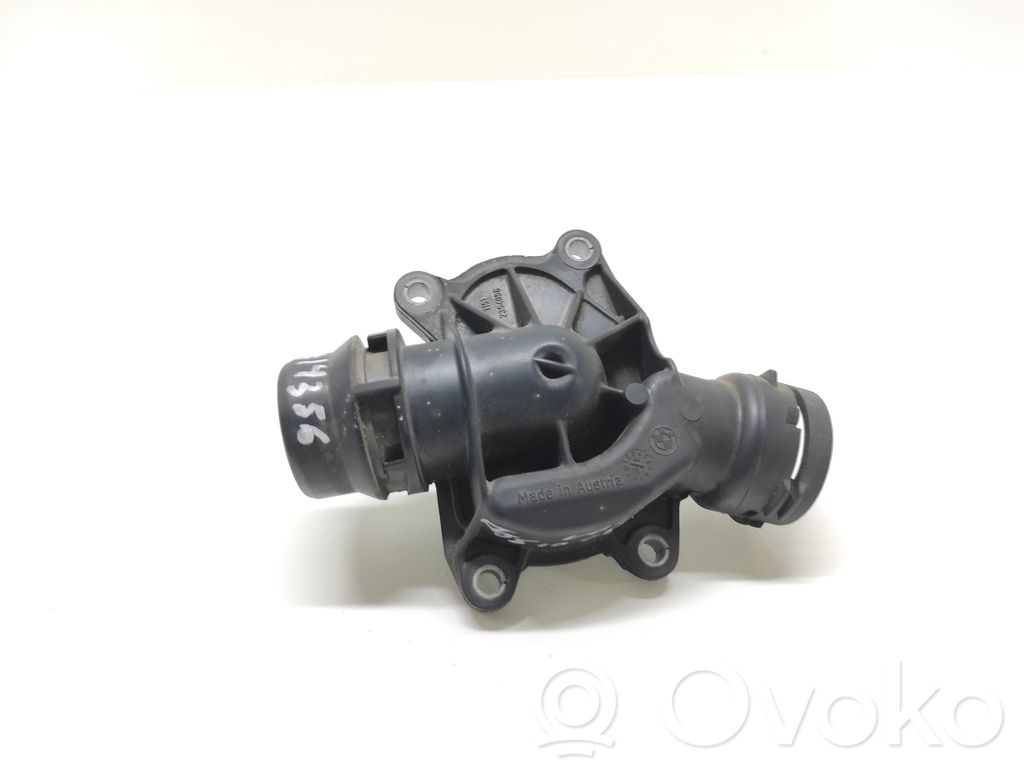 BMW 3 E46 Termostatas/ termostato korpusas 