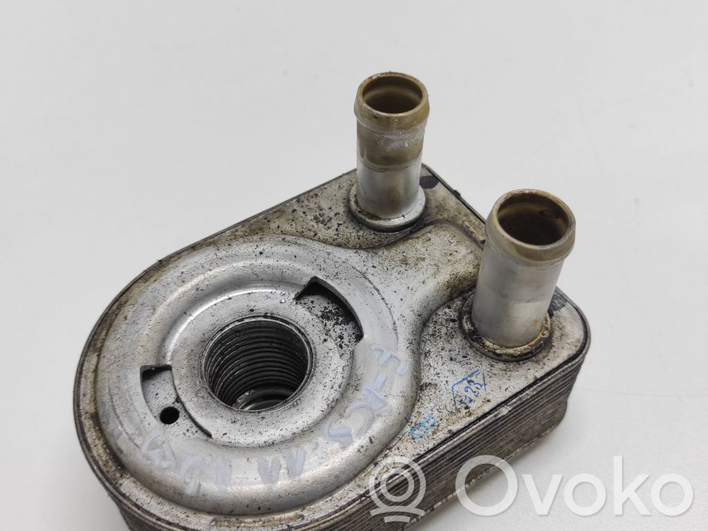 Ford Focus Oil filter mounting bracket 