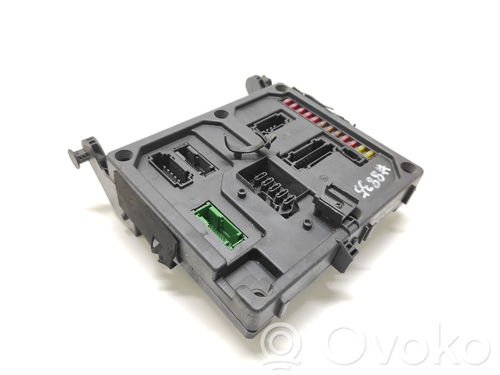 Ford Galaxy Fuse module 