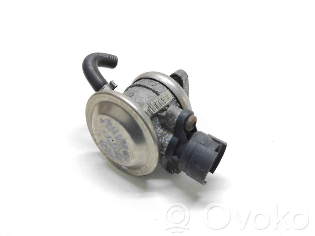 Audi TT Mk1 Zawór EGR 