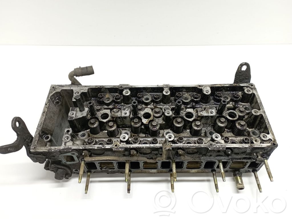 Engine head   061116,284H