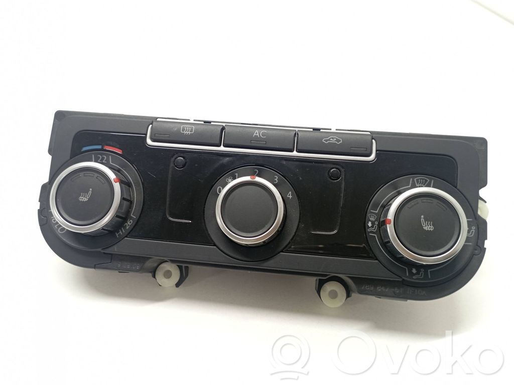 Volkswagen Golf VI Climate control unit 