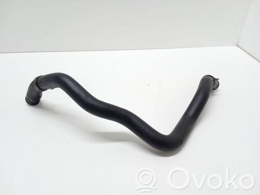 Subaru Legacy Engine coolant pipe/hose 