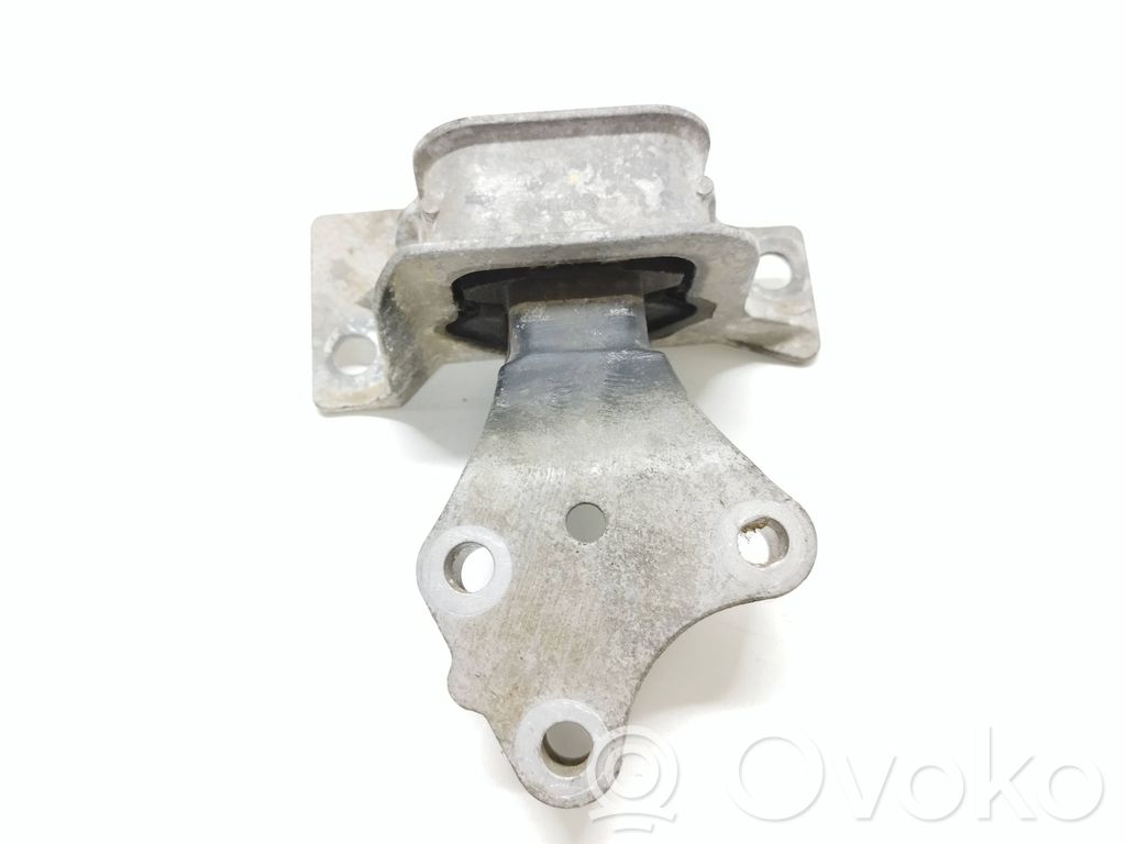 Renault Clio III Engine mount bracket 