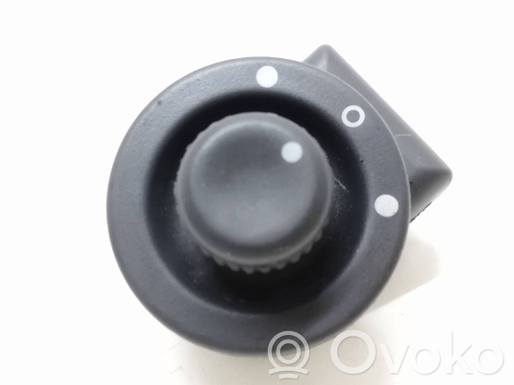 Comutator oglinzi laterale   255704649R