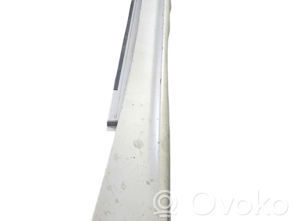 Próg   51717147401