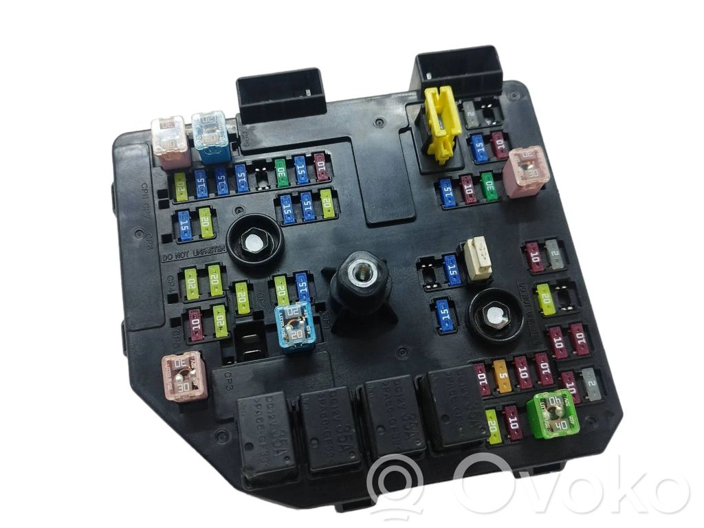 Opel Antara Fuse module 