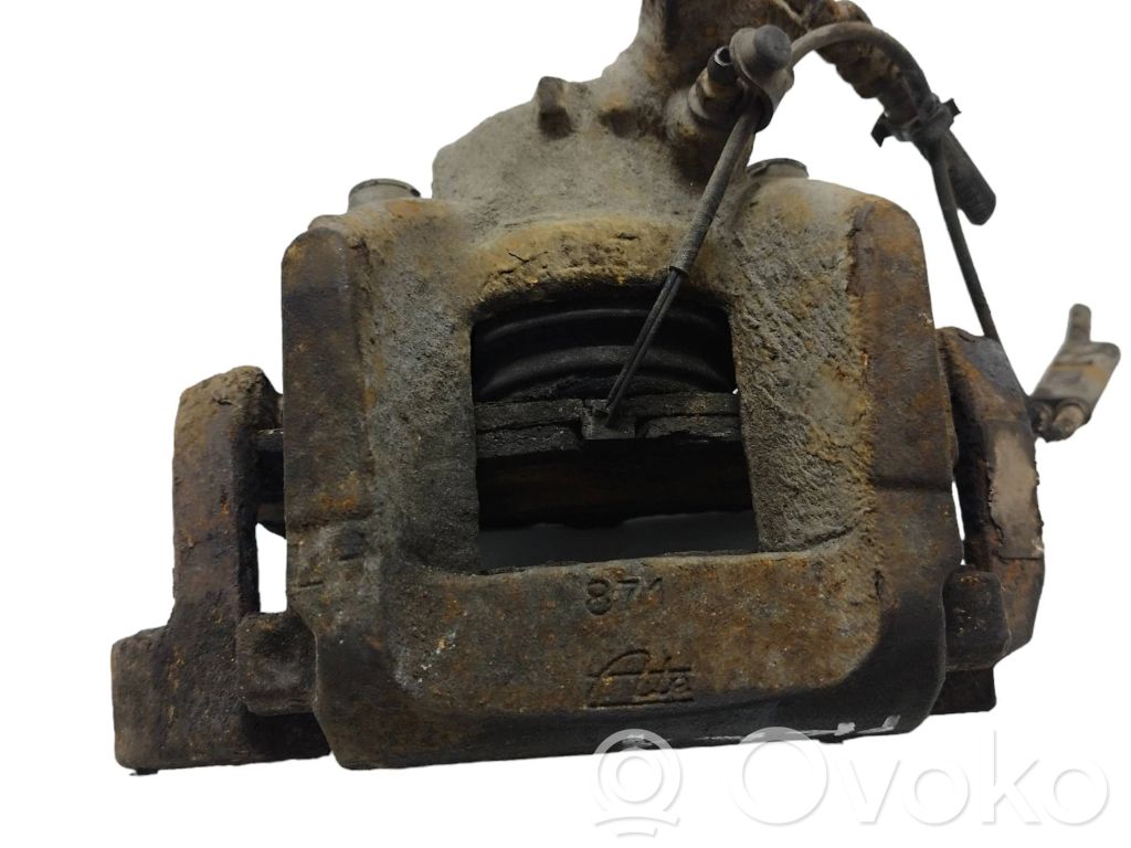 Peugeot 508 Front brake caliper 