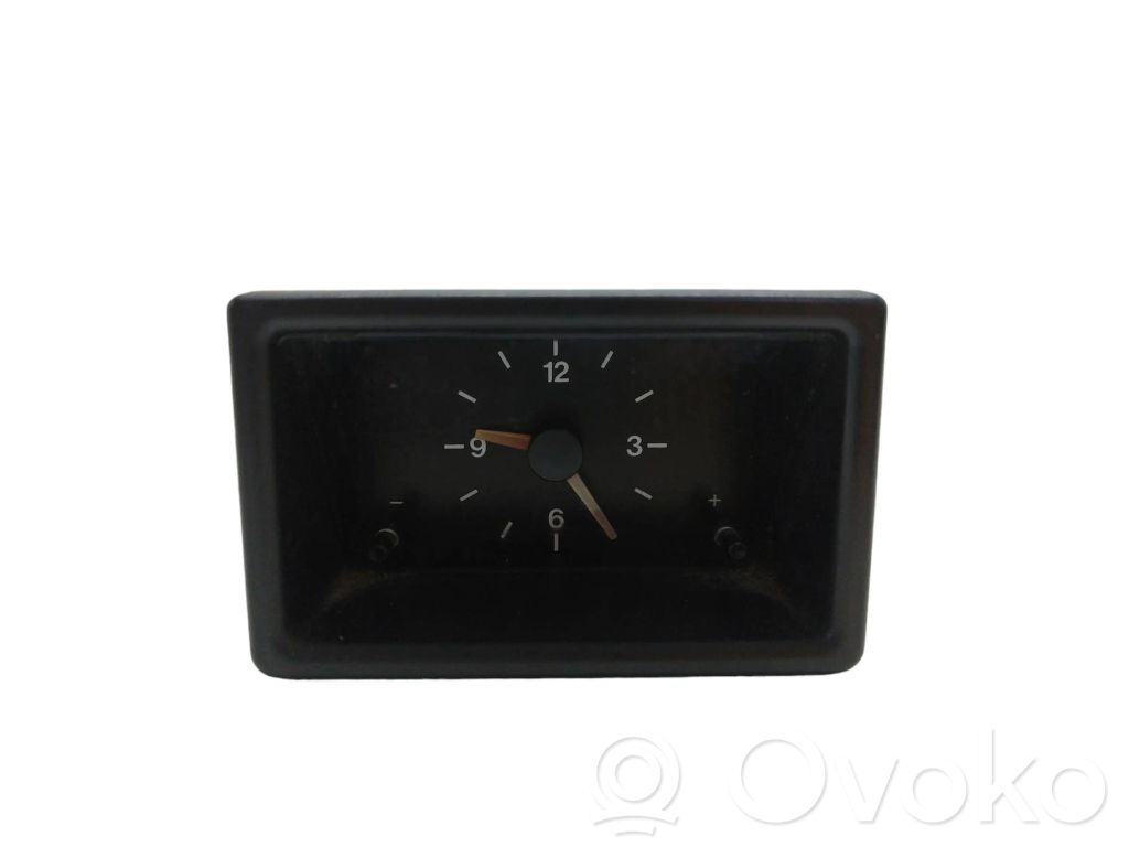 Volvo 440 Clock 