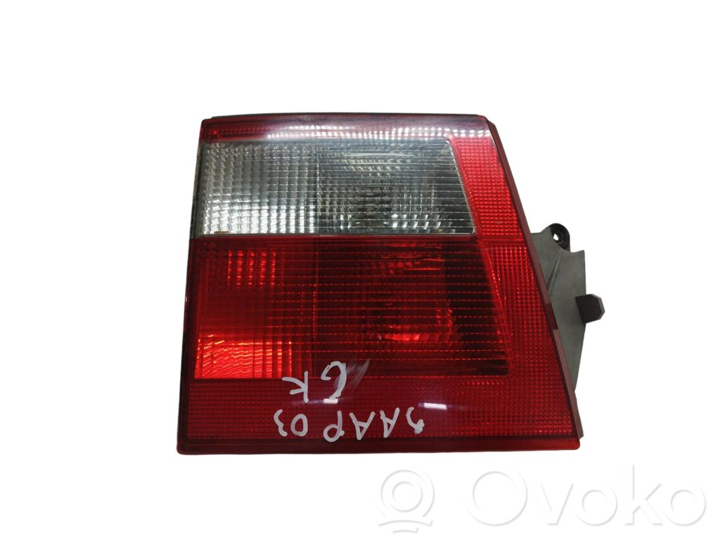 Saab 9-5 Takaluukun takavalot 