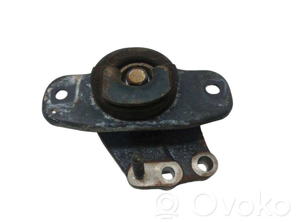 Engine mount bracket   010613