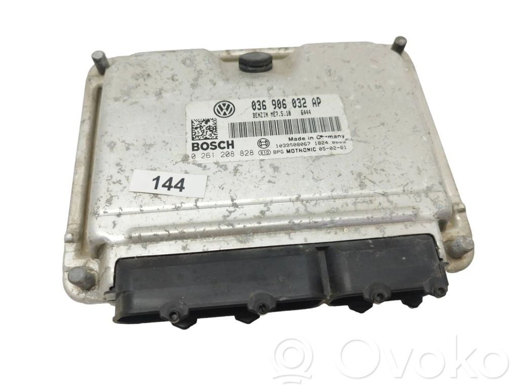 Skoda Octavia Mk2 (1Z) Engine control unit/module 