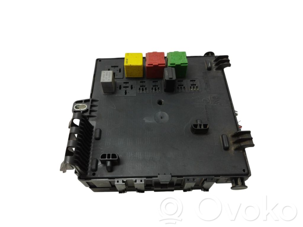 Opel Vectra C Modul siguranțe 